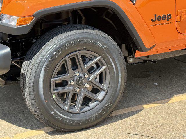 new 2025 Jeep Gladiator car, priced at $41,108