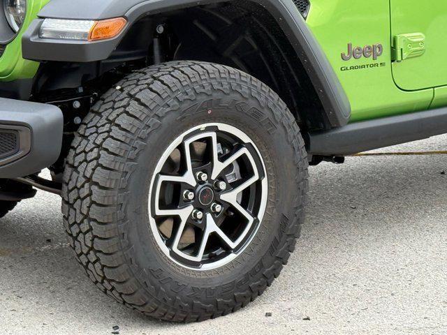 new 2025 Jeep Gladiator car, priced at $44,613