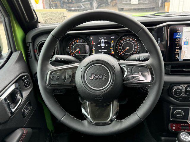 new 2025 Jeep Gladiator car, priced at $44,613