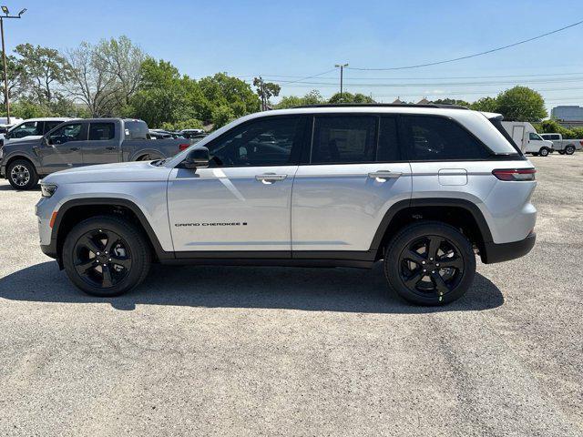 new 2024 Jeep Grand Cherokee car, priced at $36,795