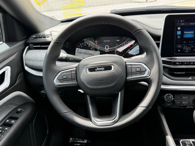 new 2025 Jeep Compass car, priced at $25,037