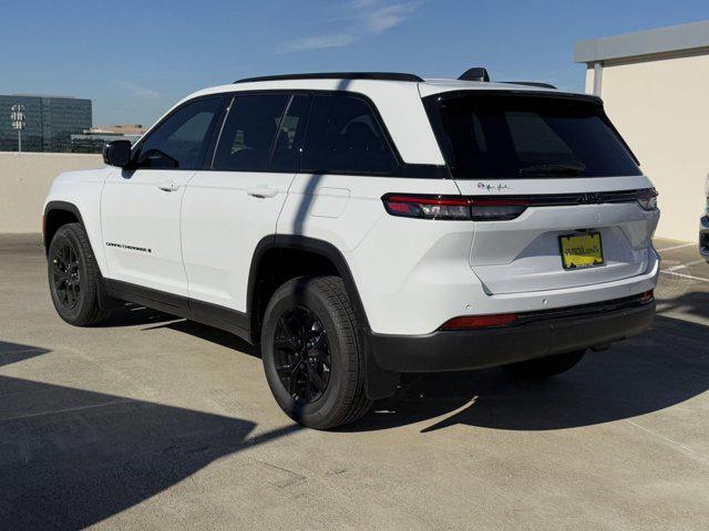 new 2025 Jeep Grand Cherokee car, priced at $34,671