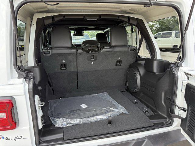 new 2025 Jeep Wrangler car, priced at $46,286