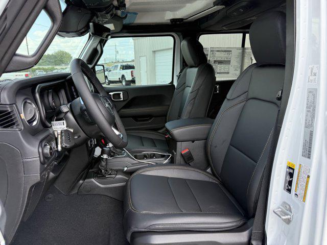 new 2025 Jeep Wrangler car, priced at $46,286