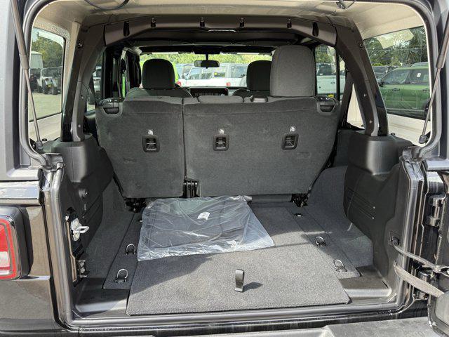 new 2025 Jeep Wrangler car, priced at $37,236