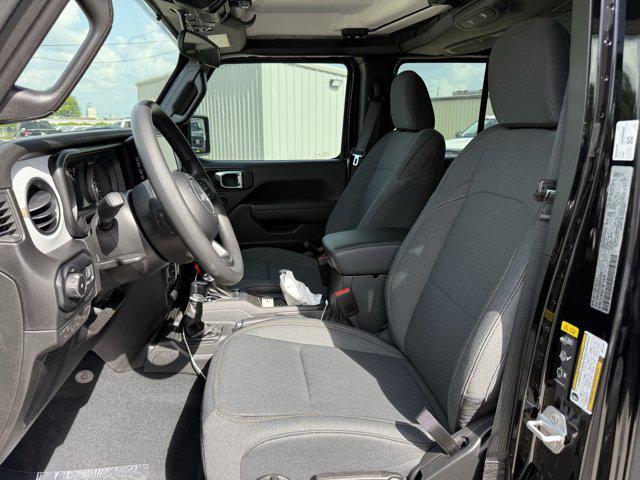 new 2025 Jeep Wrangler car, priced at $37,236