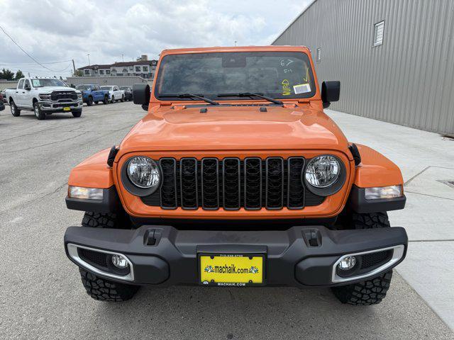 new 2025 Jeep Gladiator car, priced at $38,211