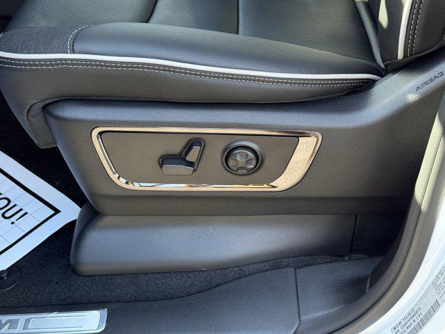 new 2025 Ram 1500 car, priced at $68,911