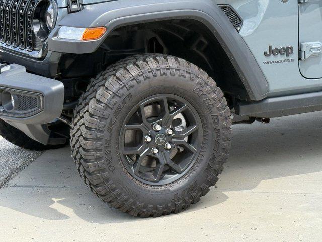 new 2025 Jeep Wrangler car, priced at $38,149