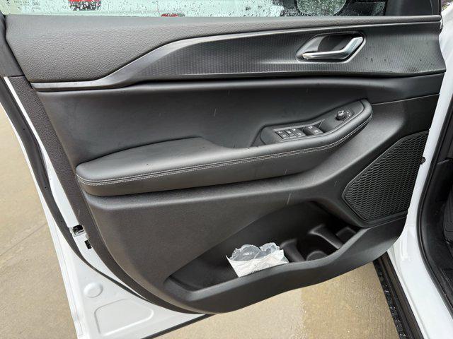 new 2025 Jeep Grand Cherokee L car, priced at $37,467