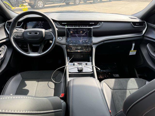 new 2025 Jeep Grand Cherokee L car, priced at $39,885