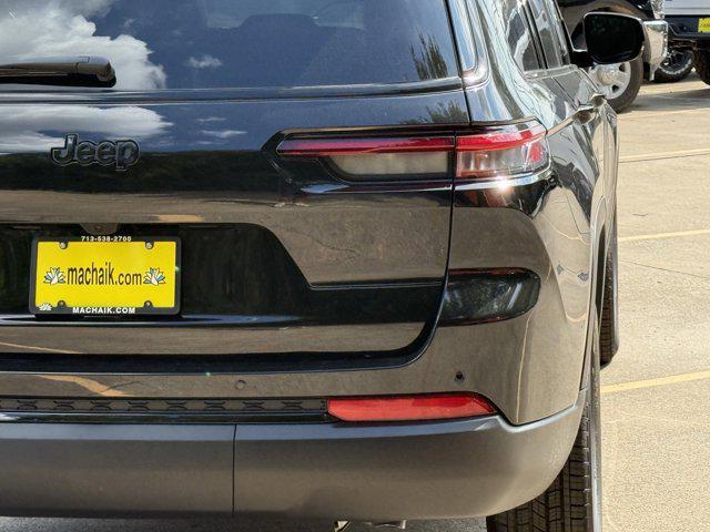 new 2025 Jeep Grand Cherokee L car, priced at $39,885