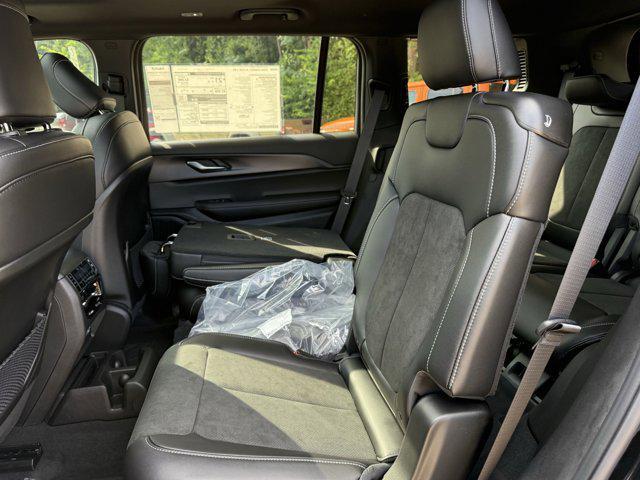 new 2025 Jeep Grand Cherokee L car, priced at $39,885