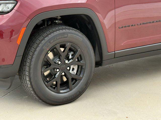 new 2025 Jeep Grand Cherokee L car, priced at $37,985