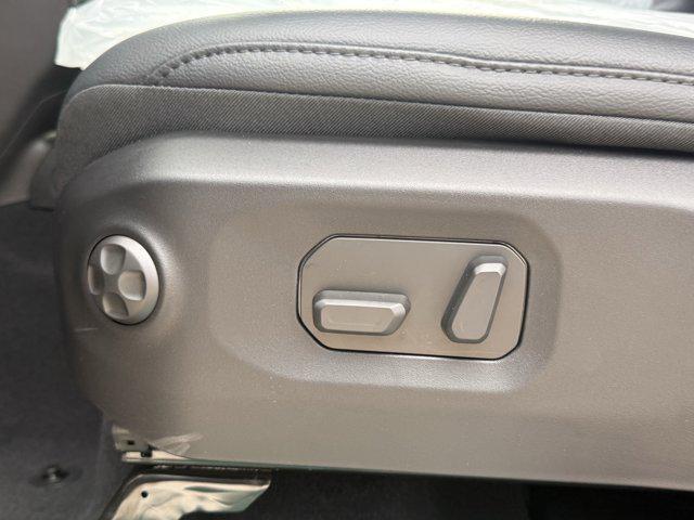 new 2025 Jeep Gladiator car, priced at $41,471