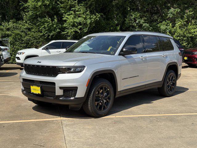new 2025 Jeep Grand Cherokee L car, priced at $40,010