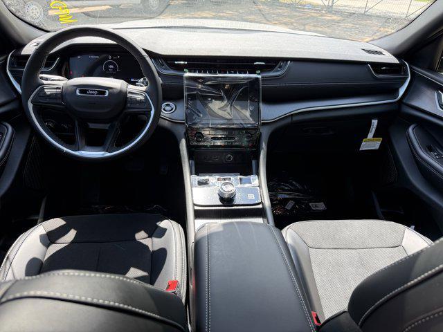new 2025 Jeep Grand Cherokee L car, priced at $40,010