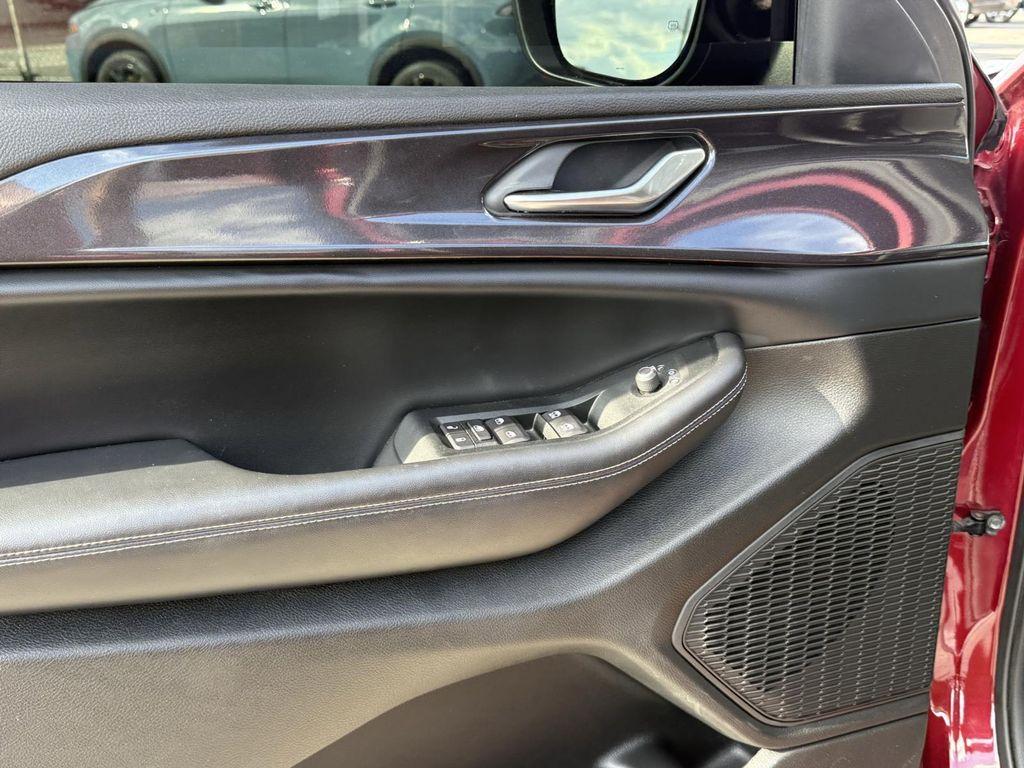 used 2023 Jeep Grand Cherokee L car, priced at $28,500