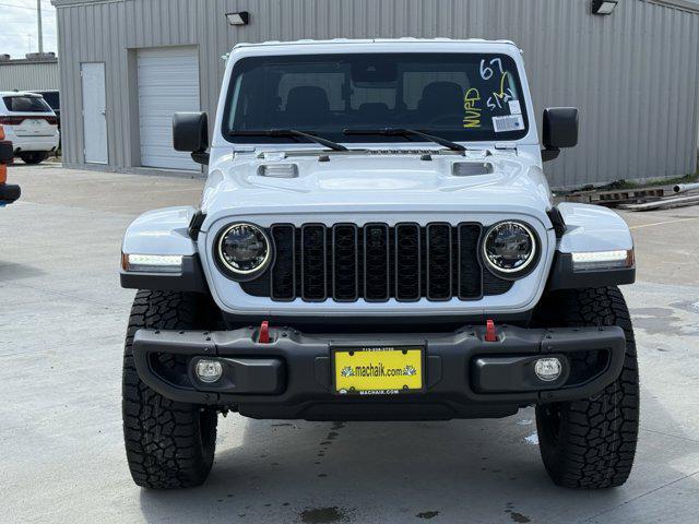 new 2025 Jeep Gladiator car, priced at $46,649