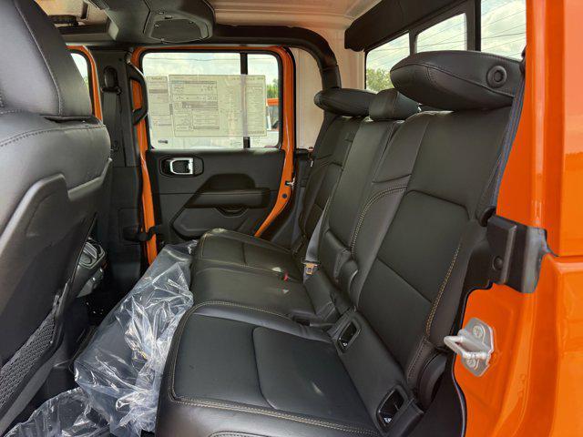 new 2025 Jeep Gladiator car, priced at $38,122