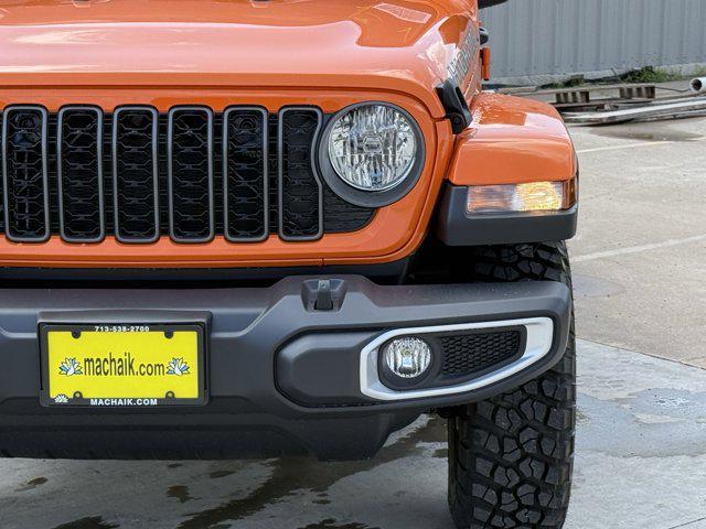 new 2025 Jeep Gladiator car, priced at $38,122