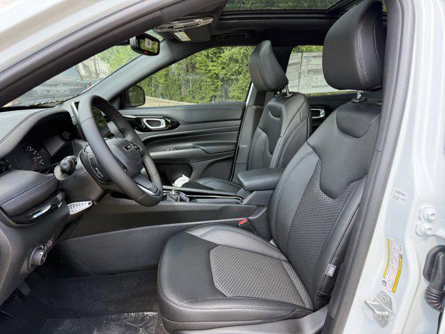 new 2025 Jeep Compass car, priced at $32,376