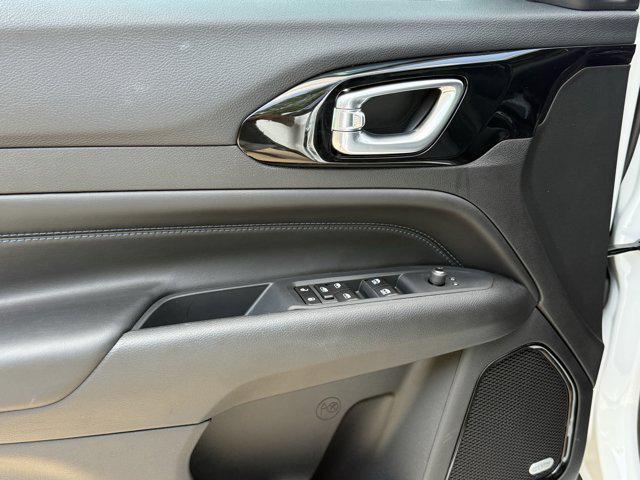 new 2025 Jeep Compass car, priced at $32,376