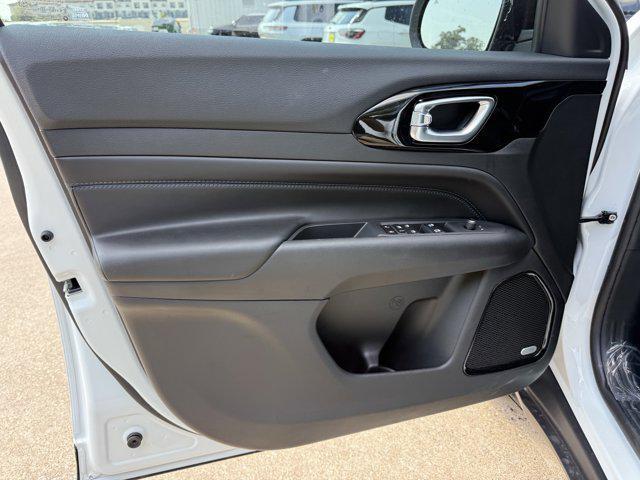 new 2025 Jeep Compass car, priced at $32,376