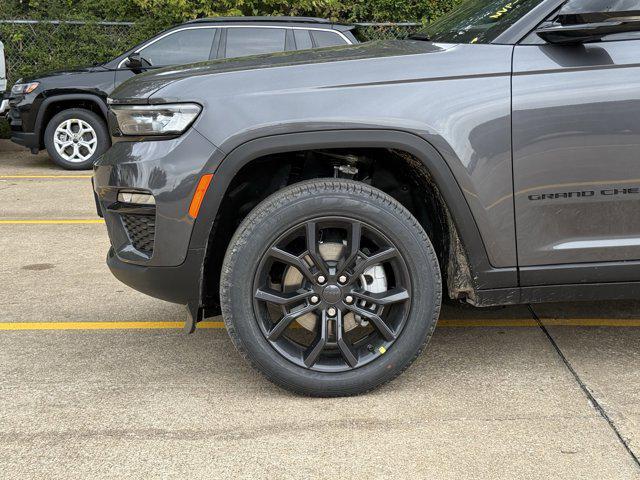 new 2025 Jeep Grand Cherokee car, priced at $45,824