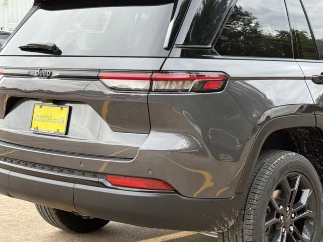 new 2025 Jeep Grand Cherokee car, priced at $45,824