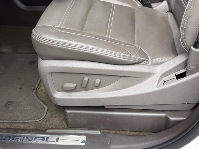 used 2017 GMC Yukon XL car