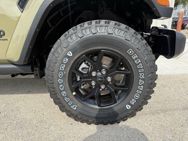 new 2025 Jeep Gladiator car, priced at $38,764