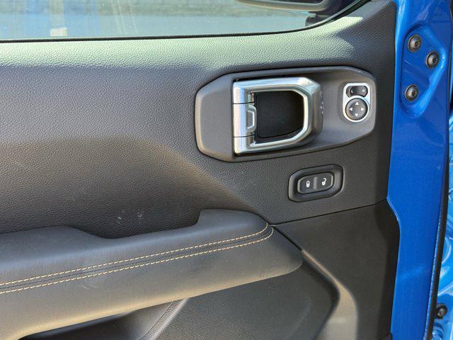 new 2025 Jeep Gladiator car, priced at $38,448