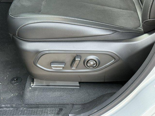 new 2025 Jeep Grand Cherokee car, priced at $37,044