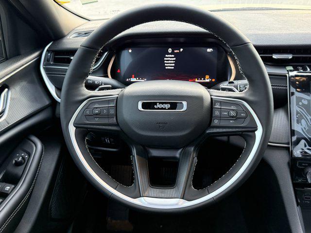 new 2025 Jeep Grand Cherokee car, priced at $37,044