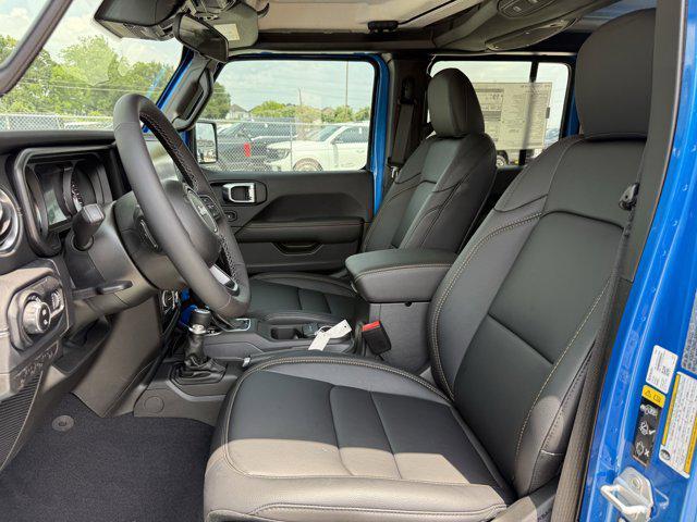 new 2025 Jeep Gladiator car, priced at $37,950