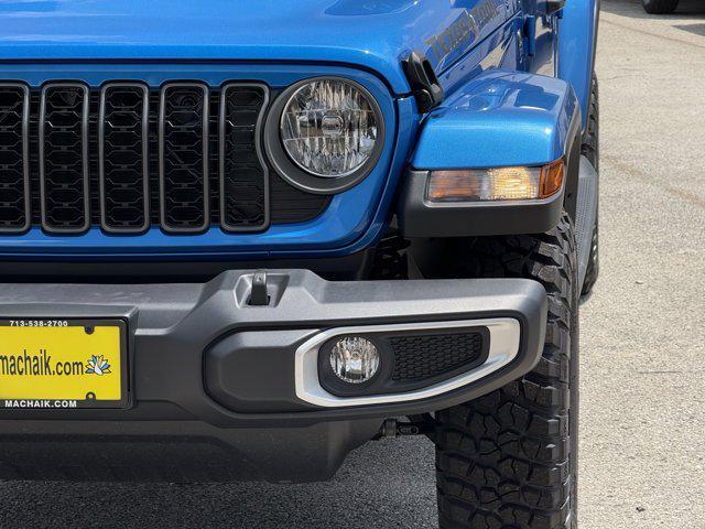 new 2025 Jeep Gladiator car, priced at $37,950