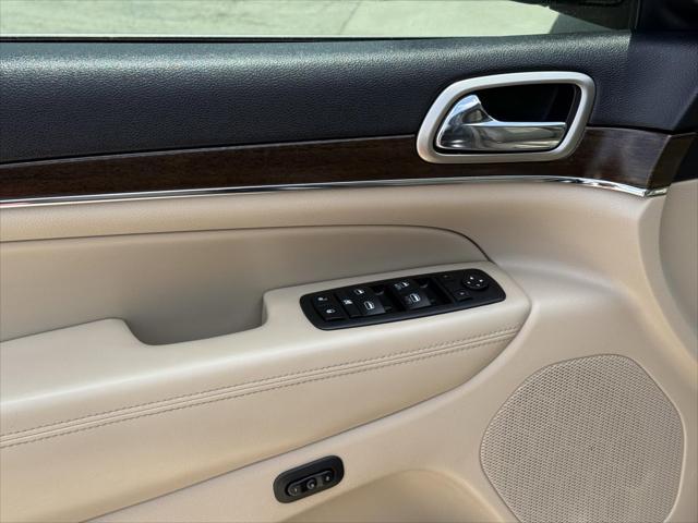 used 2015 Jeep Grand Cherokee car, priced at $13,000