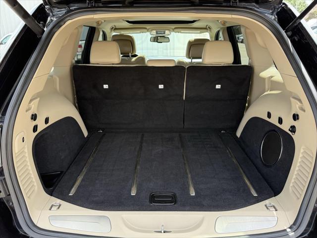 used 2015 Jeep Grand Cherokee car, priced at $13,000
