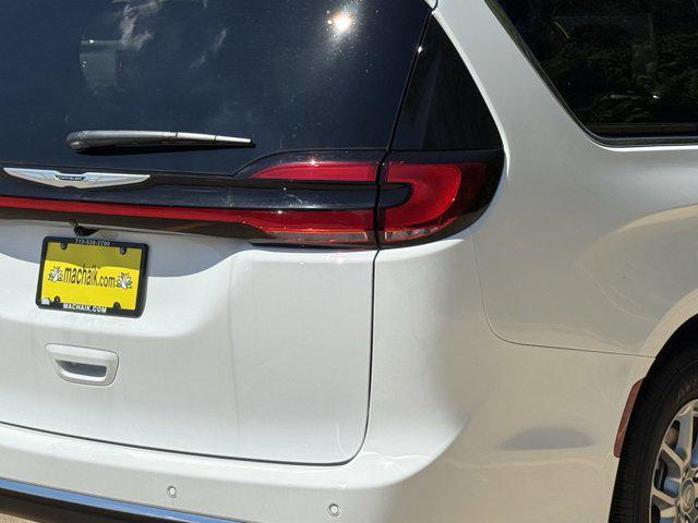 new 2026 Chrysler Pacifica car, priced at $36,071