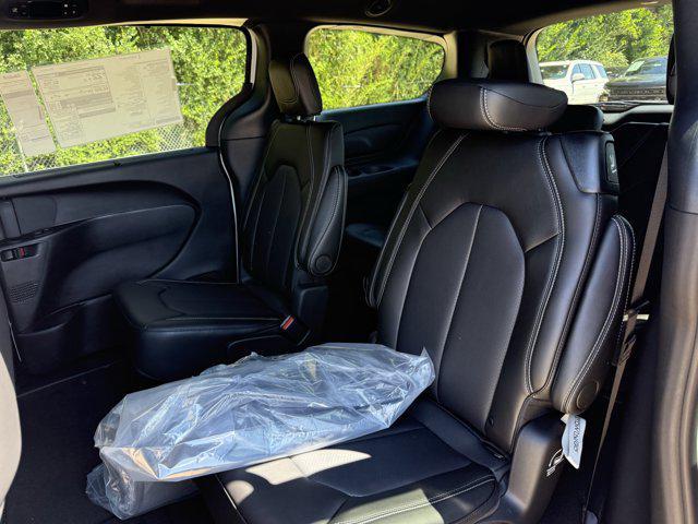 new 2026 Chrysler Pacifica car, priced at $36,071