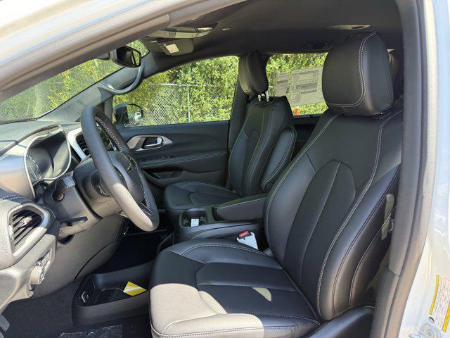 new 2026 Chrysler Pacifica car, priced at $36,071