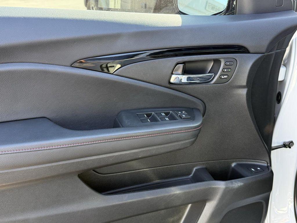 used 2022 Honda Pilot car, priced at $35,000