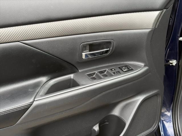 used 2015 Mitsubishi Outlander car, priced at $11,000