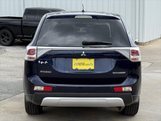 used 2015 Mitsubishi Outlander car, priced at $11,000