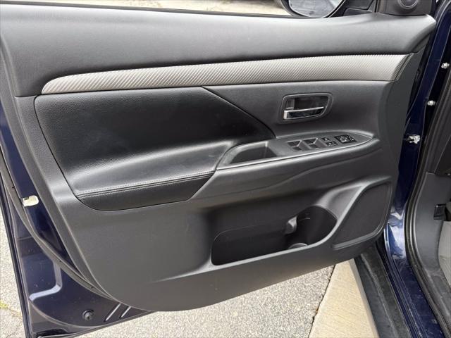 used 2015 Mitsubishi Outlander car, priced at $11,000