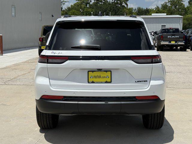 new 2025 Jeep Grand Cherokee car, priced at $40,224