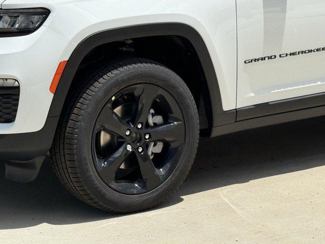 new 2025 Jeep Grand Cherokee car, priced at $40,224