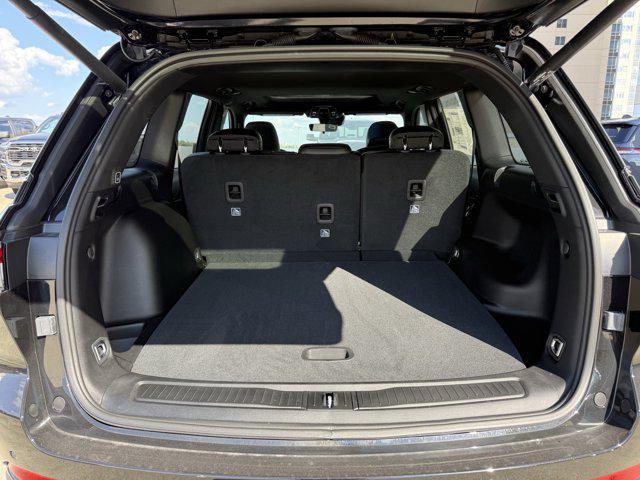 new 2025 Jeep Grand Cherokee car, priced at $35,084