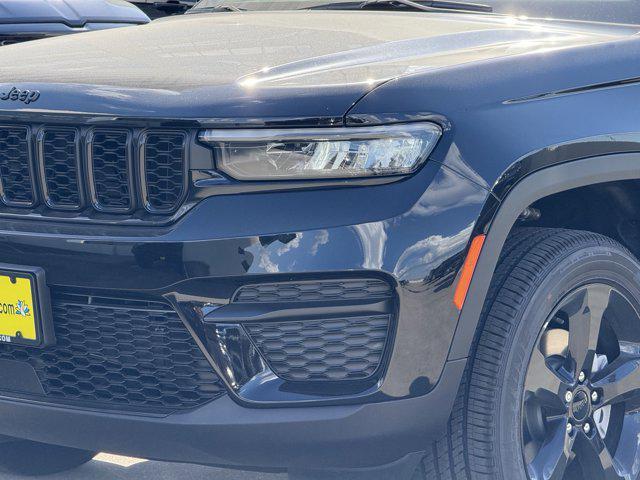 new 2025 Jeep Grand Cherokee car, priced at $35,084